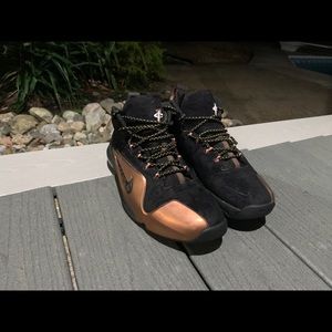 Zoom Penny 6 Premium “ Copper”- Size 9